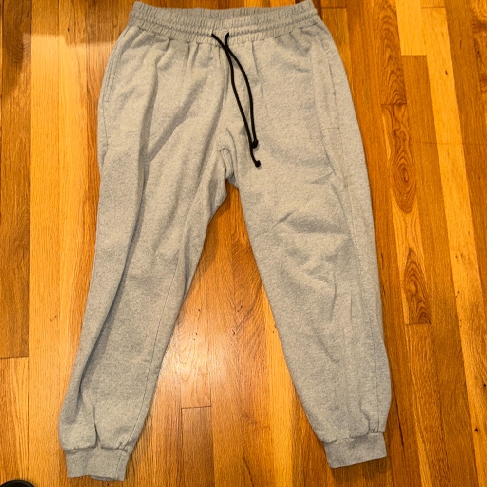 TomboyX jogger/sweat comfy set. Sweatpants and Sweatshirt. Grey. Size L